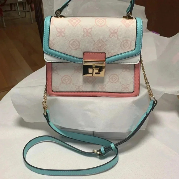 ALDO Purse,Crossbody. NWT. Beautiful Colors. - Picture 2 of 5